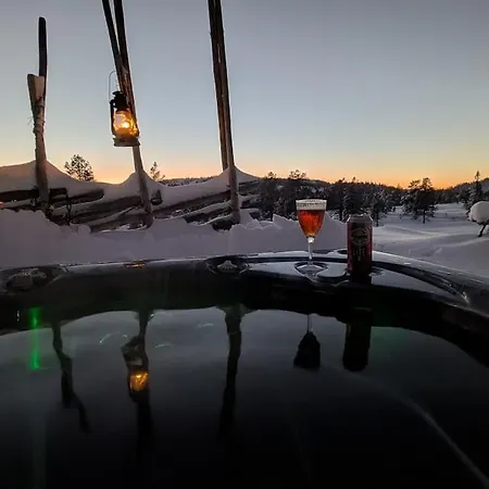 Fjellhytte Med Boblebad Og Utsikt Pa Blefjell *