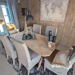 Fjellhytte Med Boblebad Og Utsikt Pa Blefjell *